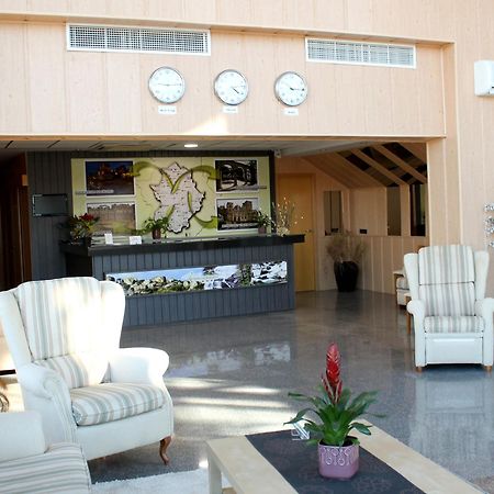 Hotel Los Barruecos By Croma Malpartida de Caceres Exterior photo